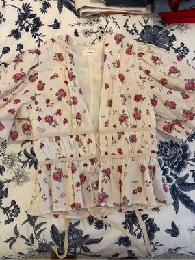 AUREUM Cream Tie-Front Peplum Blouse with Rose Print